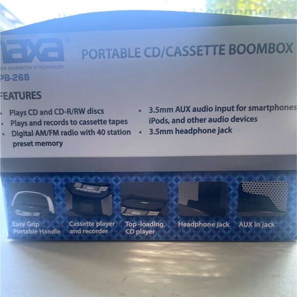 NAXA Portable CD/Cassette Boombox NEW NPB-268 AM/FM Radio Aux Input Preset Mem - Picture 4 of 6